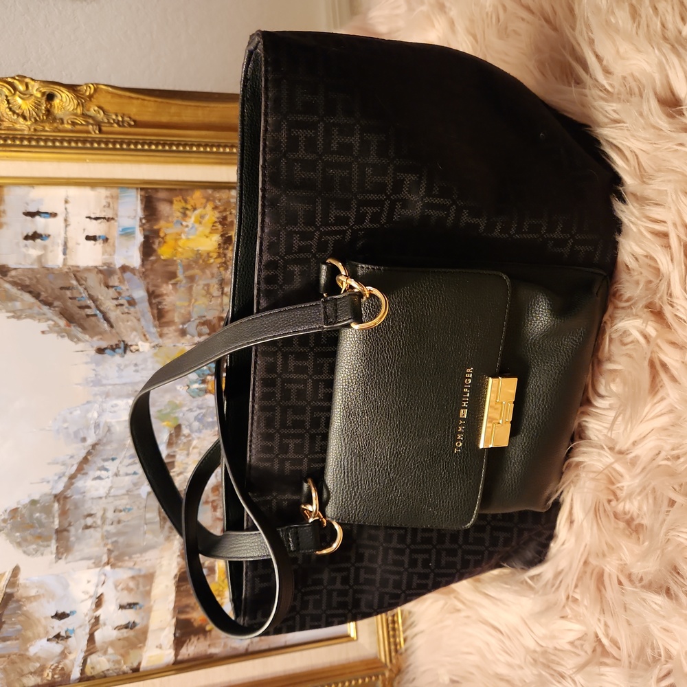 EUC Tommy Hilfiger Big Tote